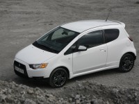 Mitsubishi Colt photo