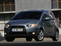 Mitsubishi Colt photo