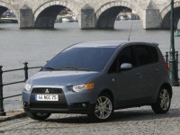 Mitsubishi Colt photo