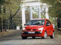 Mitsubishi Colt 2003 photo