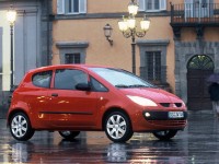 Mitsubishi Colt 2003 photo