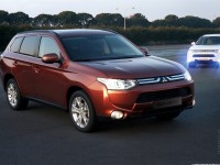 Mitsubishi Outlander 2012 photo