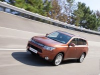 Mitsubishi Outlander 2012 photo