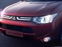 Mitsubishi Outlander 2012 photo